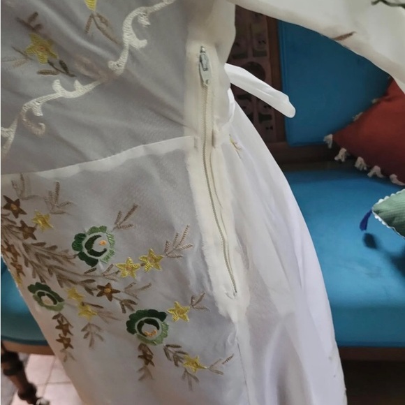 Vintage, 1960s, Junket Gown. Sheer floral embroidery, butterfly sleeves. US14. - Picture 2 of 7